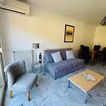 T2 - Garage - Proche Centre & * Menton