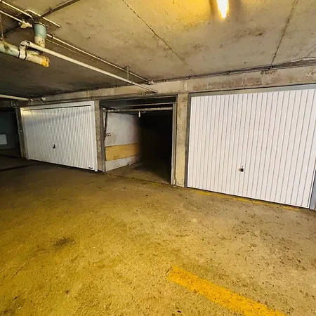 Apartmán T2 - Garage - Proche Centre & *