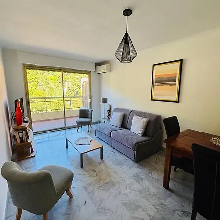 T2 - Garage - Proche Centre & Appartement *