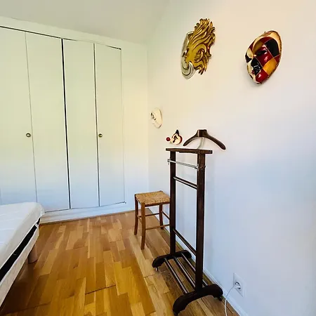 T2 - Garage - Proche Centre & *